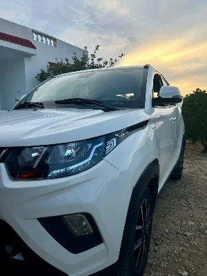 Mahindra KUV 100 - Photo 3