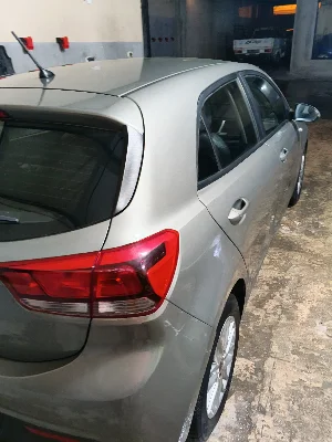 Kia RIO - Photo 11