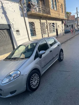 Fiat GRANDE PUNTO - Photo 10