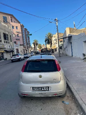 Fiat GRANDE PUNTO - Photo 9