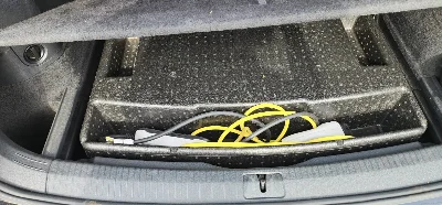 Volkswagen Tiguan - Photo 2