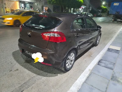 Kia RIO - Photo 4