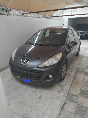 Peugeot 207 2012 Essence