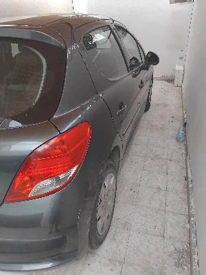 Peugeot 207 - Photo 2