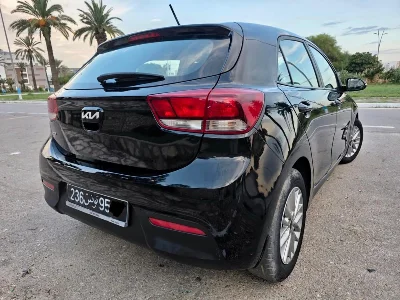 Kia RIO - Photo 3