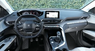 Peugeot 3008 - Photo 3