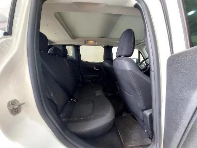 Jeep RENEGADE - Photo 4