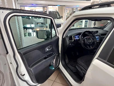 Jeep RENEGADE - Photo 2