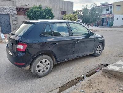 Skoda Fabia - Photo 2