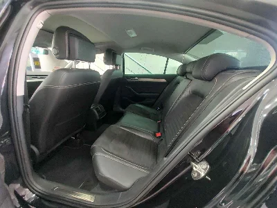 Volkswagen Passat - Photo 4