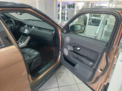 Land rover EVOQUE - Photo 3