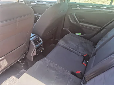 Volkswagen Tiguan - Photo 2