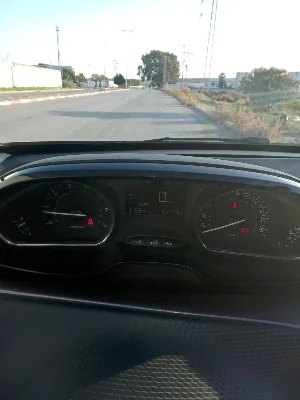 Peugeot 2008 - Photo 4
