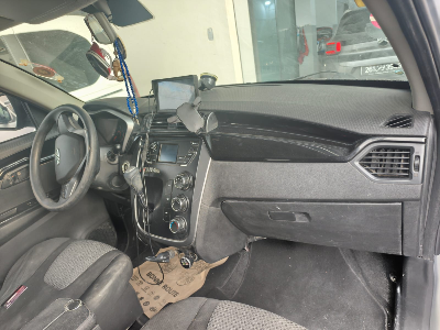 Mahindra KUV 100 - Photo 6
