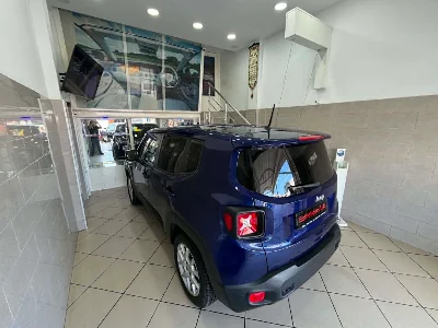 Jeep COMMANDER - Photo 7