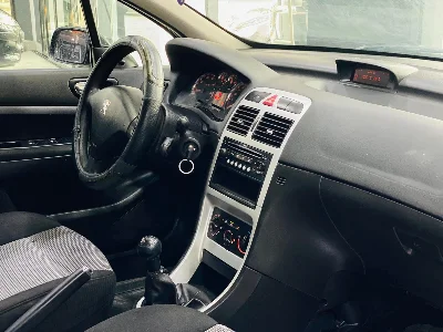 Peugeot 307 - Photo 9