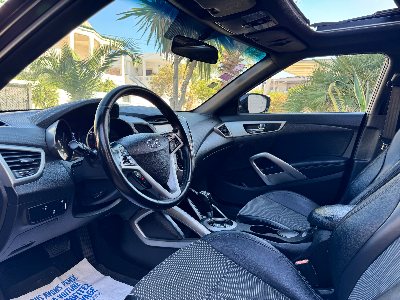Hyundai VELOSTER - Photo 5