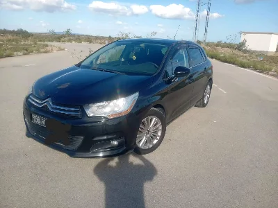 Citroen C4 - Photo 8