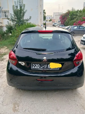 Peugeot 208 - Photo 4