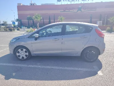 Ford FIESTA - Photo 6