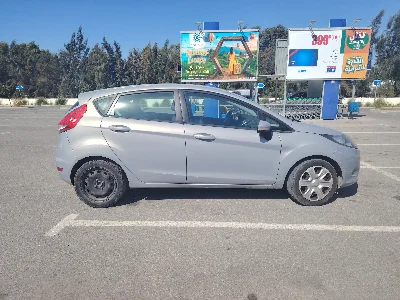 Ford FIESTA - Photo 3