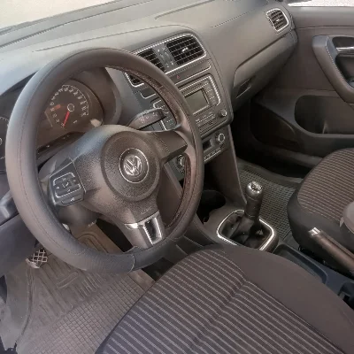 Volkswagen Polo - Photo 2