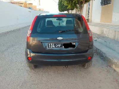Ford FIESTA - Photo 10