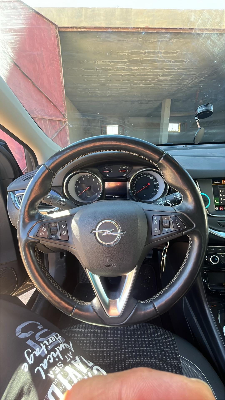 Opel Astra - Photo 2