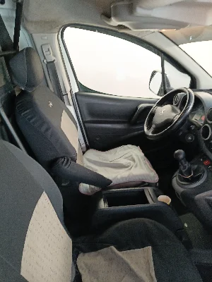 Peugeot Partner - Photo 8