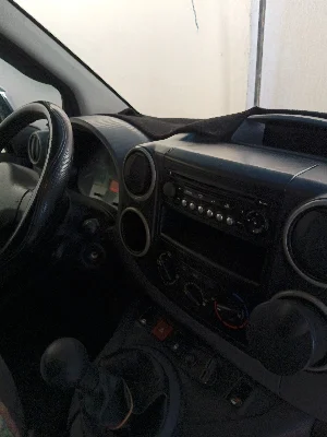 Peugeot Partner - Photo 7
