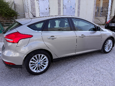 Ford FOCUS - Photo 8