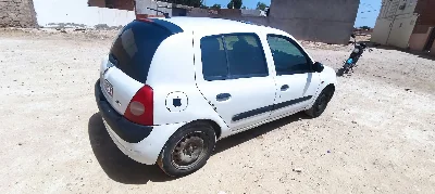 Renault Clio - Photo 2