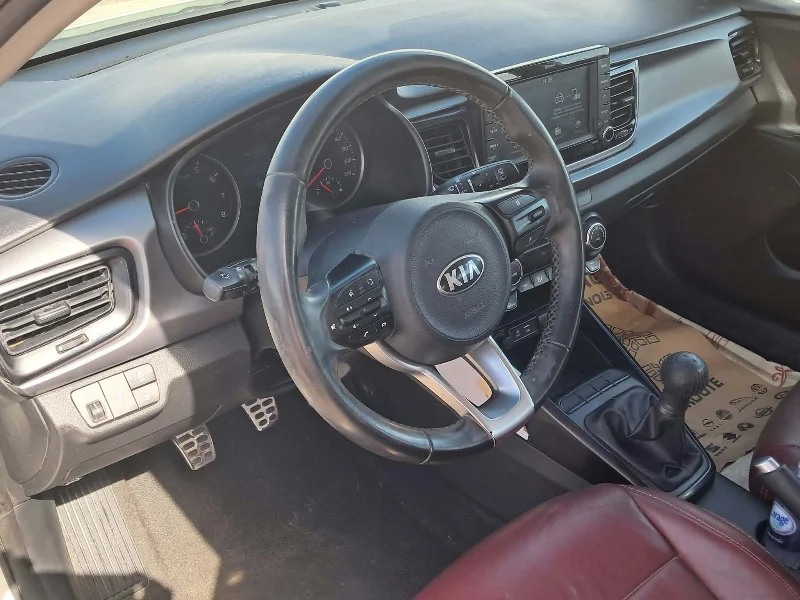 Kia RIO - Photo 2