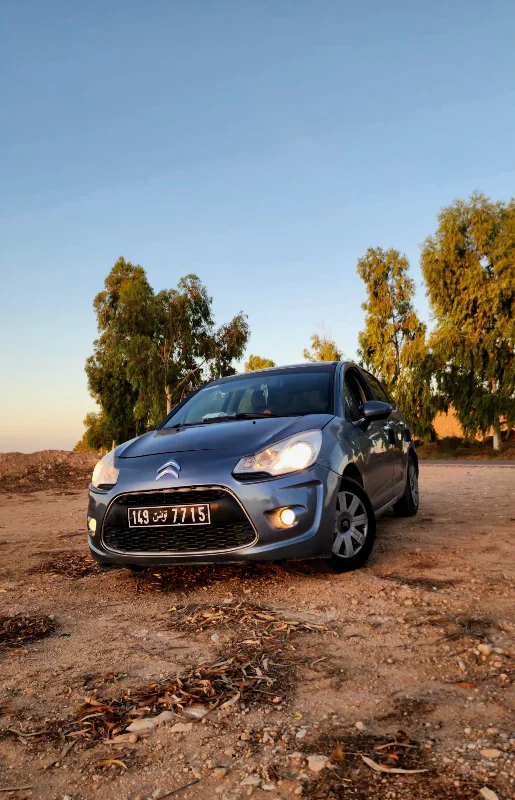 Citroen C3 - Citroen C3 2011 Essence