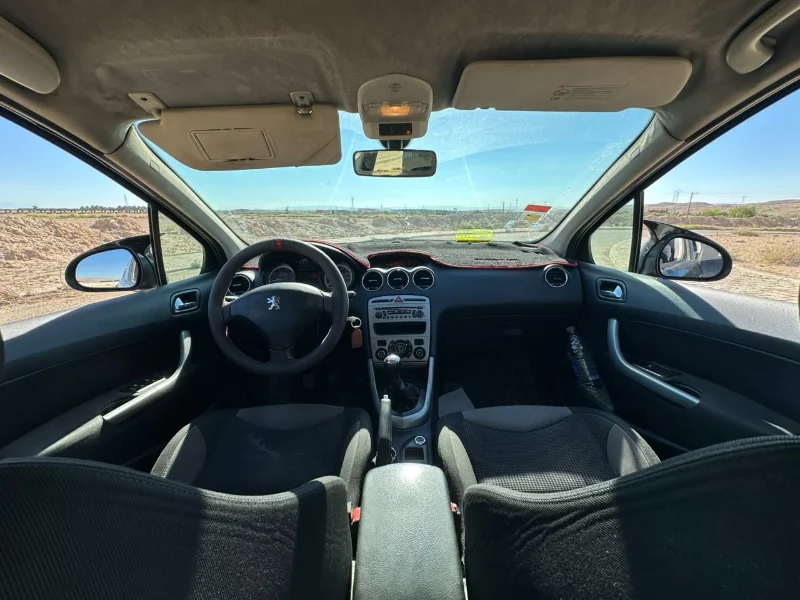 Peugeot 308 - Photo 4