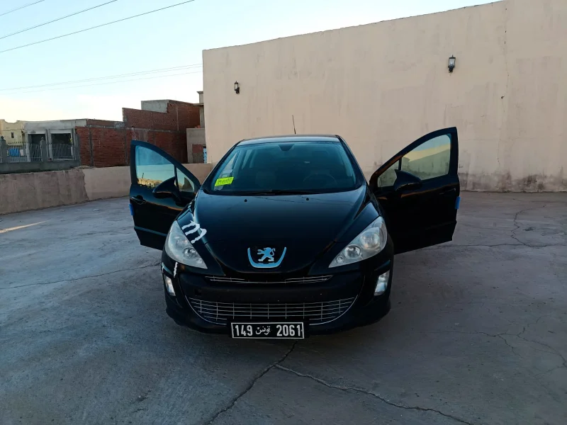Peugeot 308 - Photo 3