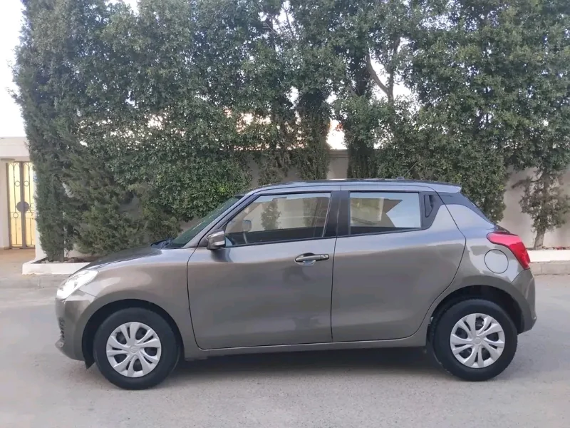 Suzuki Swift - Photo 4
