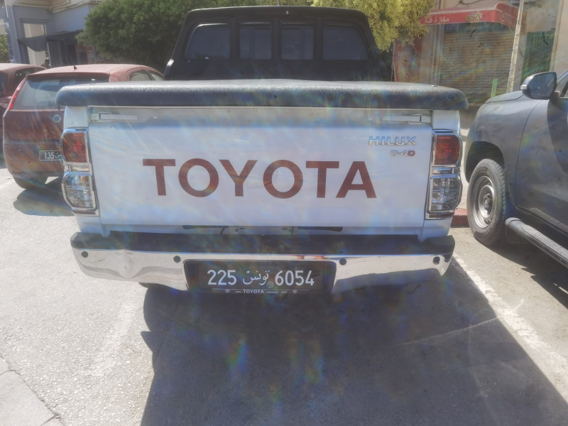 Toyota Hilux - Photo 8
