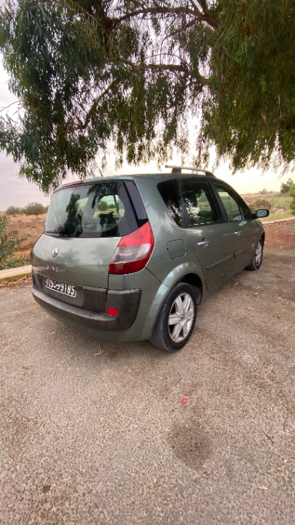 Renault Scenic - Photo 2