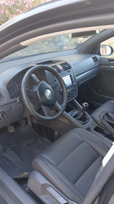 Volkswagen Golf 5 - Photo 3