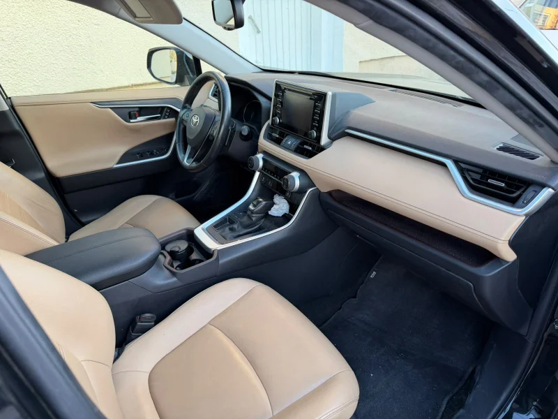 Toyota RAV4 - Photo 7