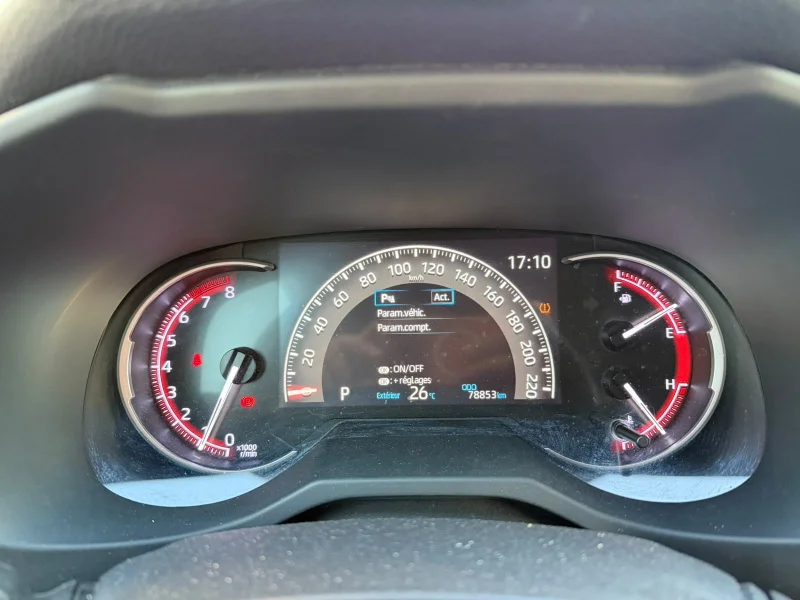 Toyota RAV4 - Photo 2