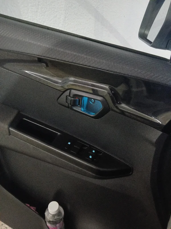 Mahindra KUV 100 - Photo 3
