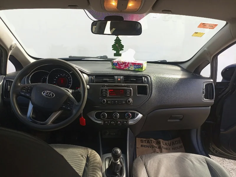 Kia RIO - Photo 3