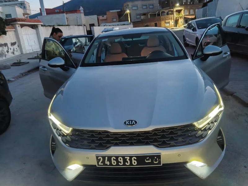 Kia K5 - Photo 5