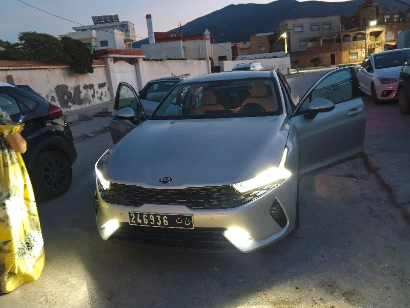 Kia K5 - Photo 2