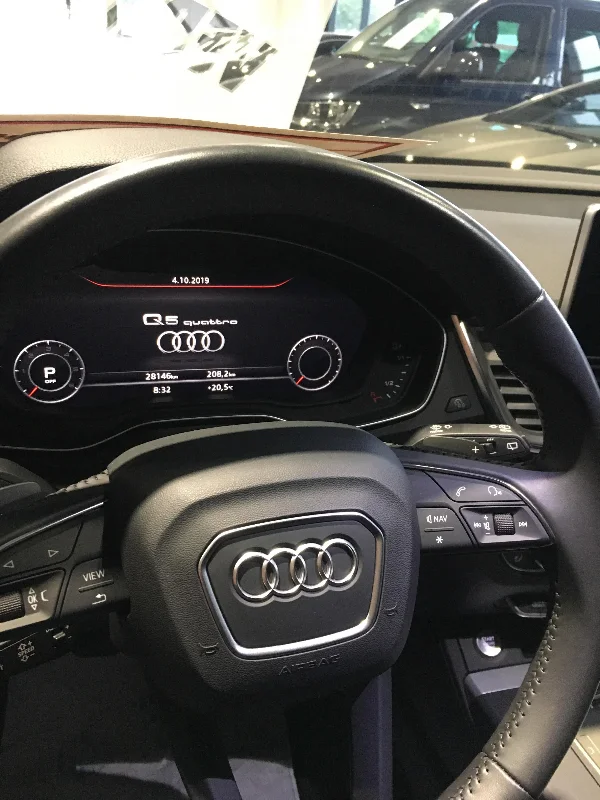 Audi Q5 - Photo 3