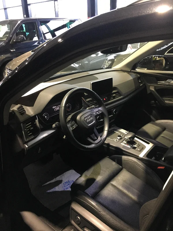 Audi Q5 - Photo 2