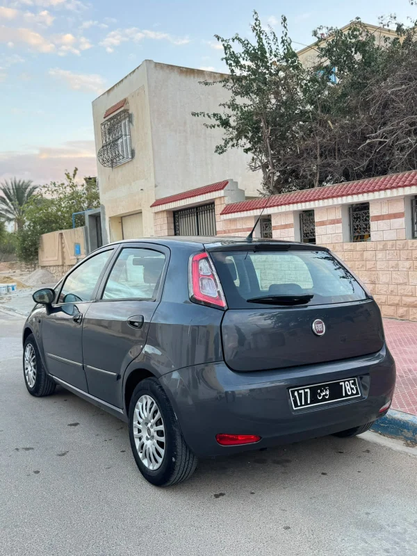 Fiat GRANDE PUNTO - Photo 8