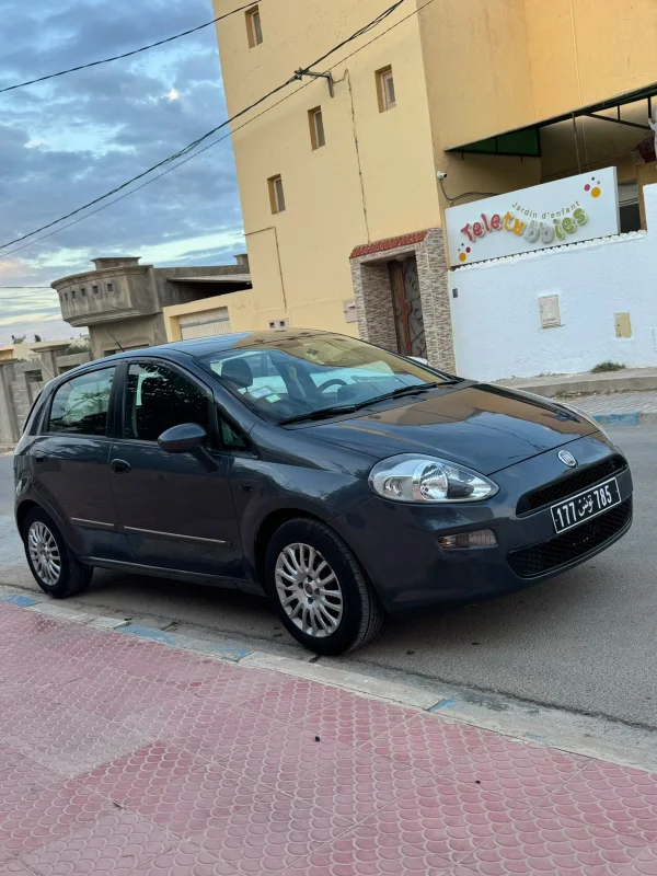 Fiat GRANDE PUNTO - Photo 7